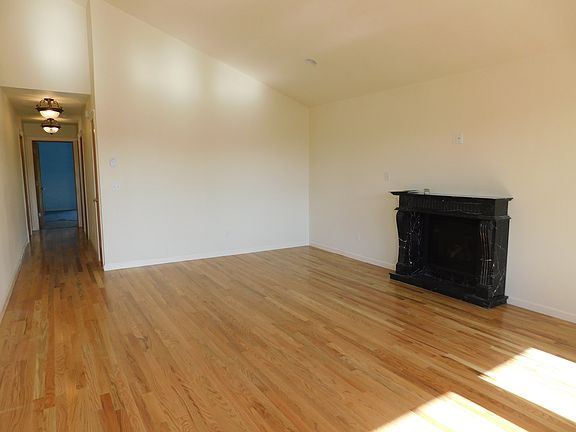 5th image of 816 Prosper Ct