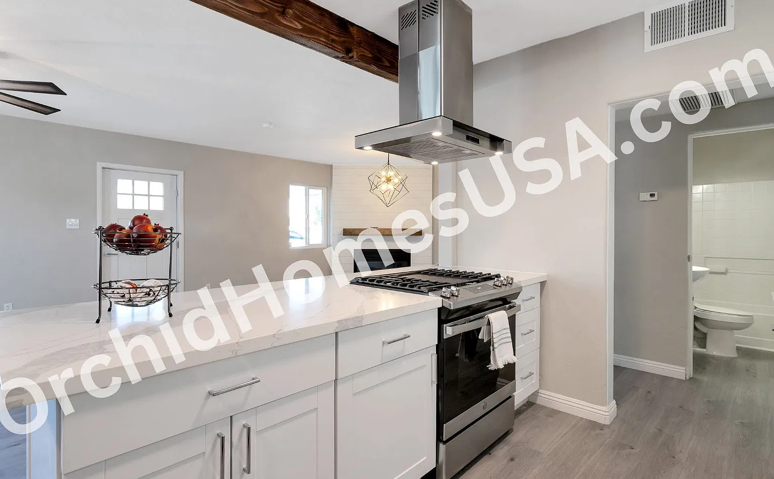 3 bed, 1344 sqft, $2,350 — Photo 3