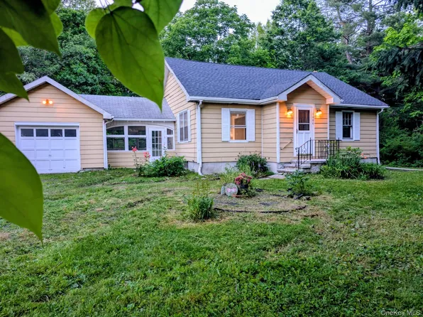 1084 State Route 17K, Montgomery, NY 12549