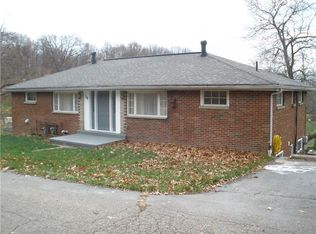 19 Russ St, Burgettstown, PA 15021