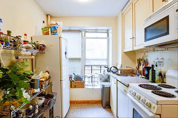 Rented by Bond New York | media 21