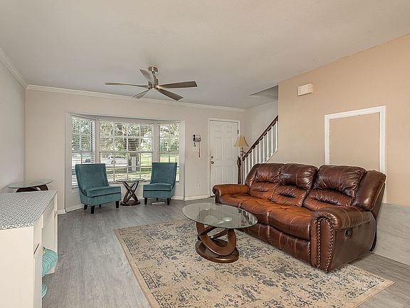 5th image of 37236 Embassy Park Ln