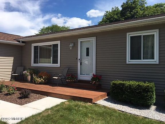2nd image of 6950 Glencreek Dr SE