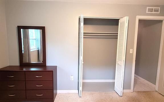 3rd image of 2301 Juanita Ave #4
