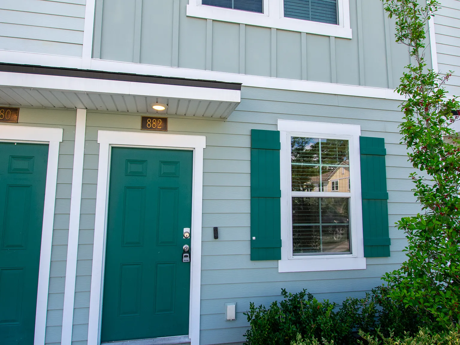 2 bed, 2.5 bath, 1110 sqft, $1,550 — Photo 2