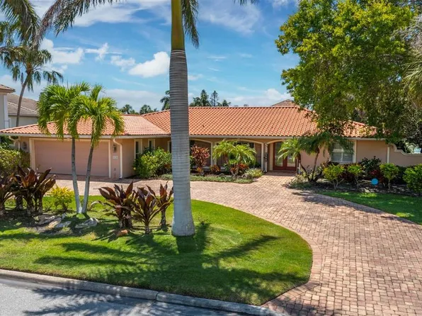 632 Mourning Dove Dr, Sarasota, FL 34236