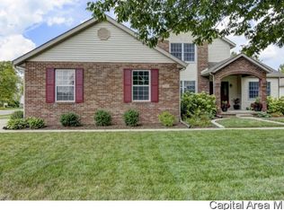 2521 Streamwood Rd, Springfield, IL 62711