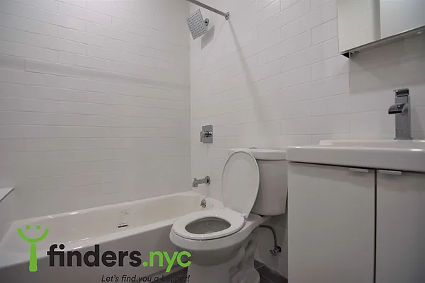 Rented by Clove Realty LLC | media 12