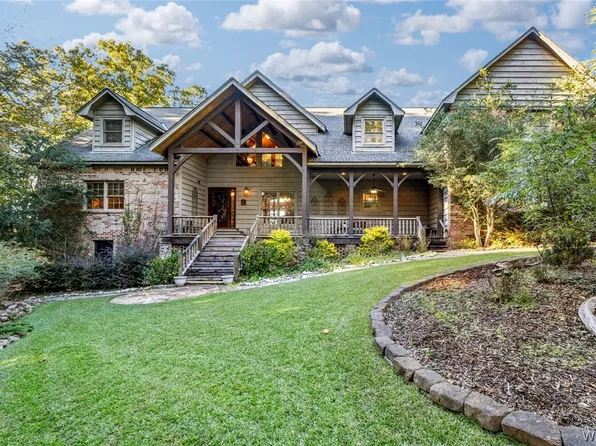 10885 Landers Dr, Northport, AL 35473