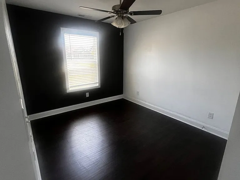 829 Shelton Cir — Photo 14