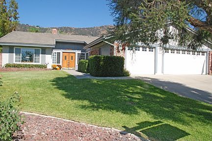 1st image of 627 N Vecino Ave