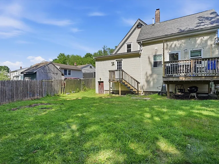 352 Beulah St #1 — Photo 27