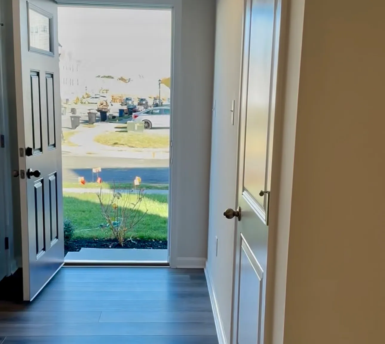 3 bed, 2.5 bath, 1620 sqft, $3,050 — Photo 4