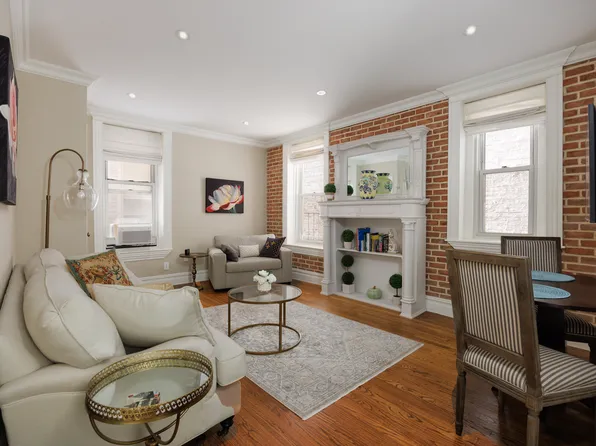 1326 Madison Avenue image 1 of 6