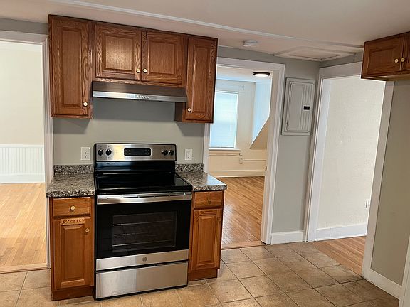 5th image of 490 Chatham St Floor 3