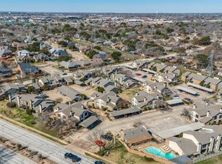 346 W Harwood Rd APT B, Hurst, TX 76054