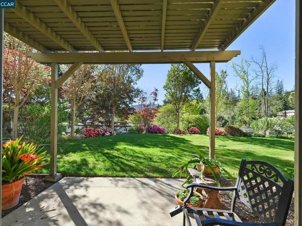 1201 Skycrest Dr APT 2, Walnut Creek, CA 94595