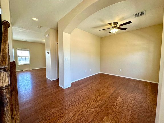 3rd image of 352 Bosque