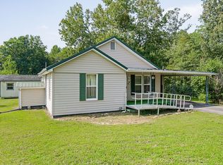 306 Blue Rd, Quebeck, TN 38579