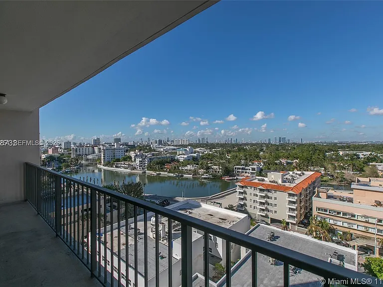 2625 Collins Ave #1508 — Photo 12
