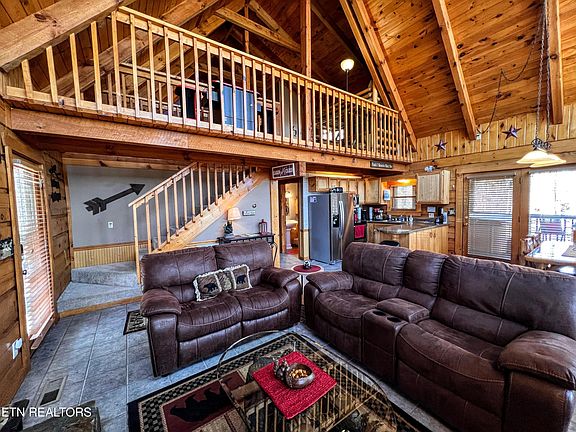 3rd image of 3125 Clearview Rd