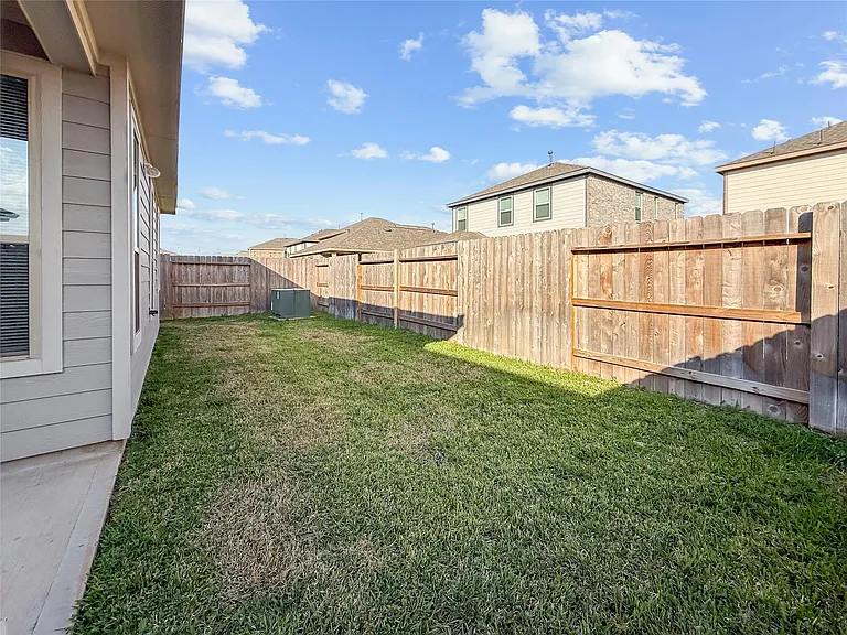 2809 Cordova Hill Dr — Photo 21