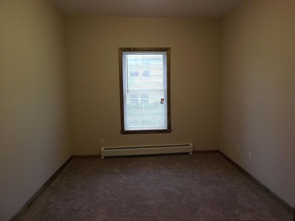 BR dimensions 12' x 9'10"