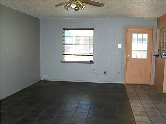 2nd image of 7505 Kell Dr