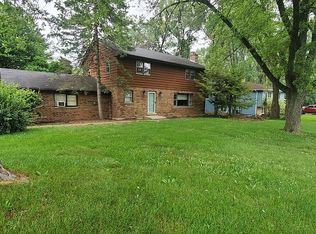 8055 Clarendon Hills Rd, Willowbrook, IL 60527