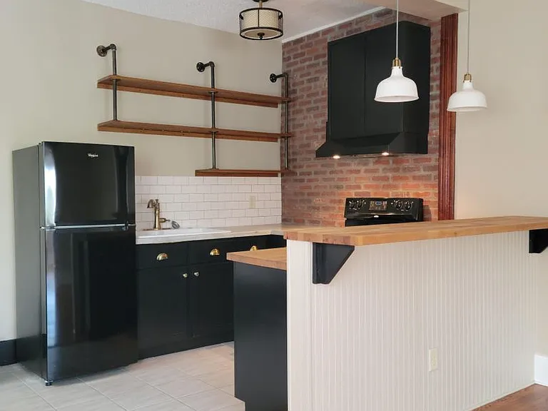 Historic Worthington Manor Apartments — Photo 16