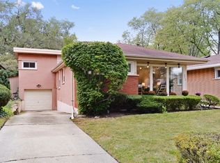 8952 Forestview Rd, Evanston, IL 60203