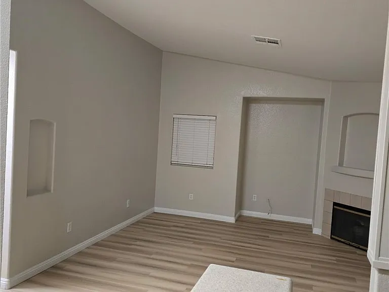 4730 E Craig Rd #2142 — Photo 3