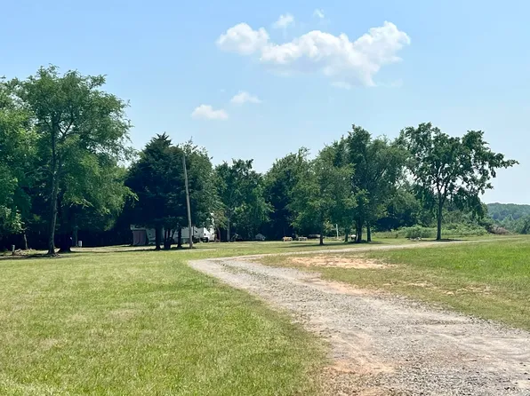 702 Walmsley Rd, Bald Knob, AR 72010