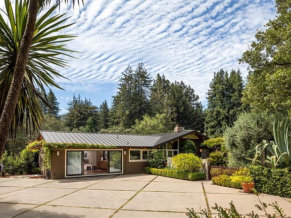 2nd image of 1100 Mountain Home Rd