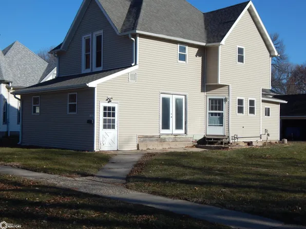 1013 14th St, Eldora, IA 50627