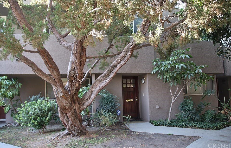1st image of 18134 Killion St Unit 7