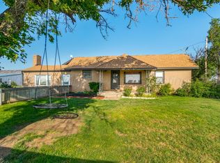 900 Grimes St, White Deer, TX 79097
