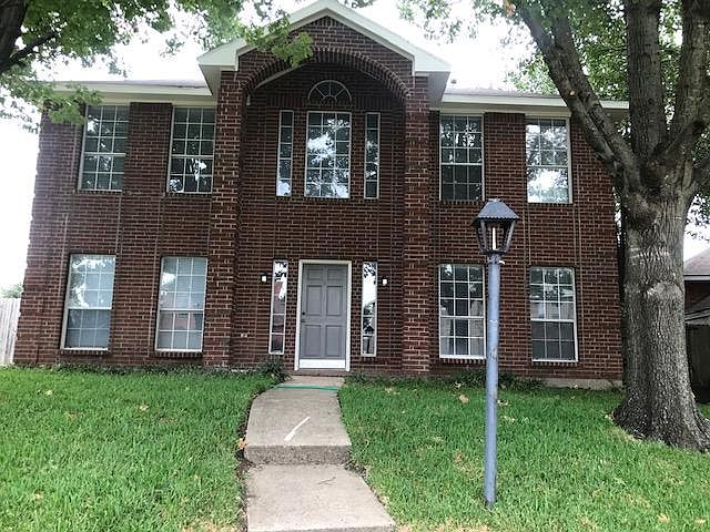 1st image of 631 Fern Dr