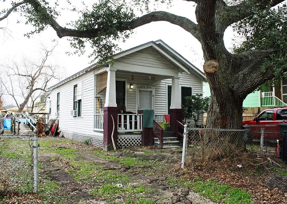 1st image of 5122 Avenue Q 1/2