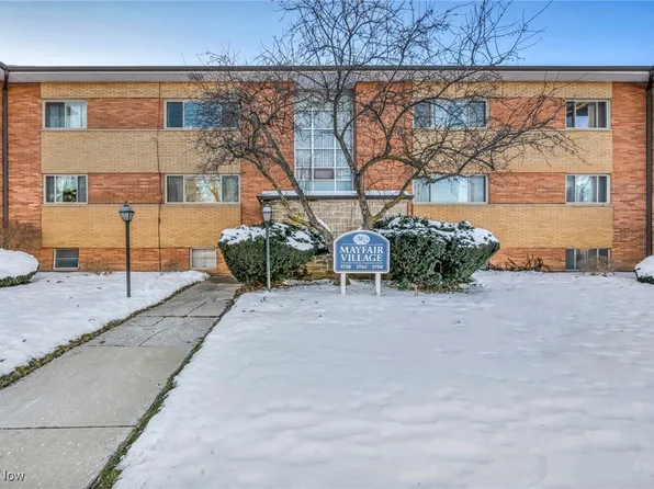 1736 Wagar Rd APT 208, Rocky River, OH 44116