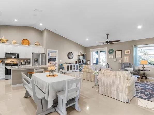 2729 SW Embers TER, CAPE CORAL, FL 33991