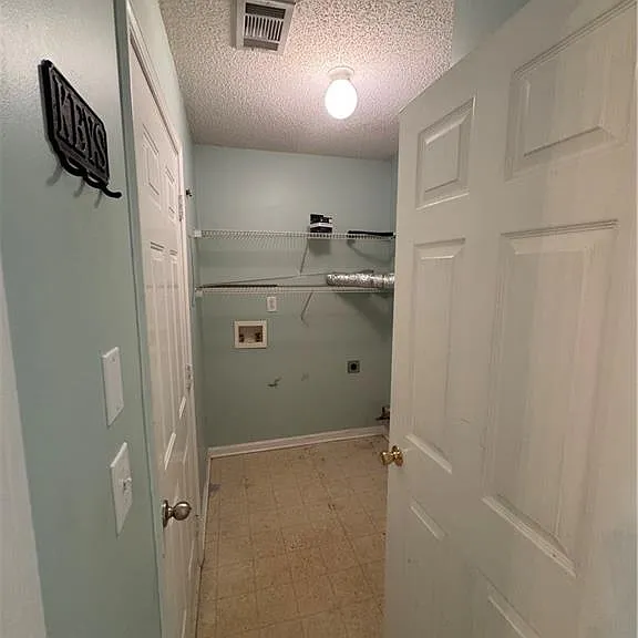 1840 Arborwood Dr — Photo 22