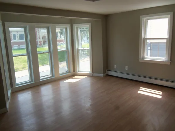 331 S Main St, Woonsocket, RI 02895