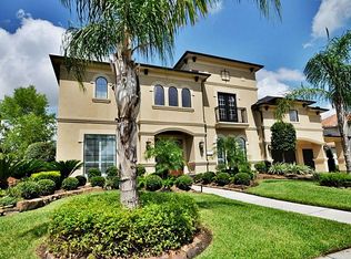 2504 Baywater Canyon Dr, Pearland, TX 77584