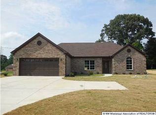 1659 Pryor Rd, Coldwater, MS 38618