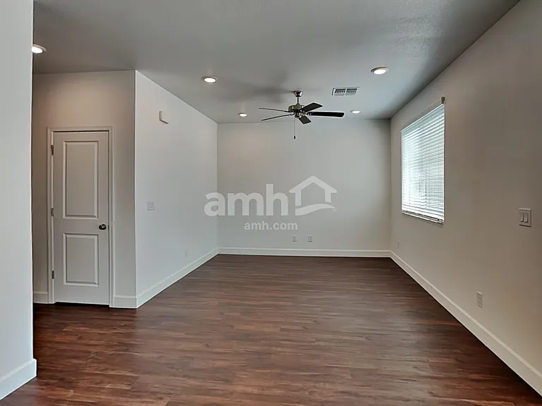 4215 W Saint Charles Ave — Photo 6