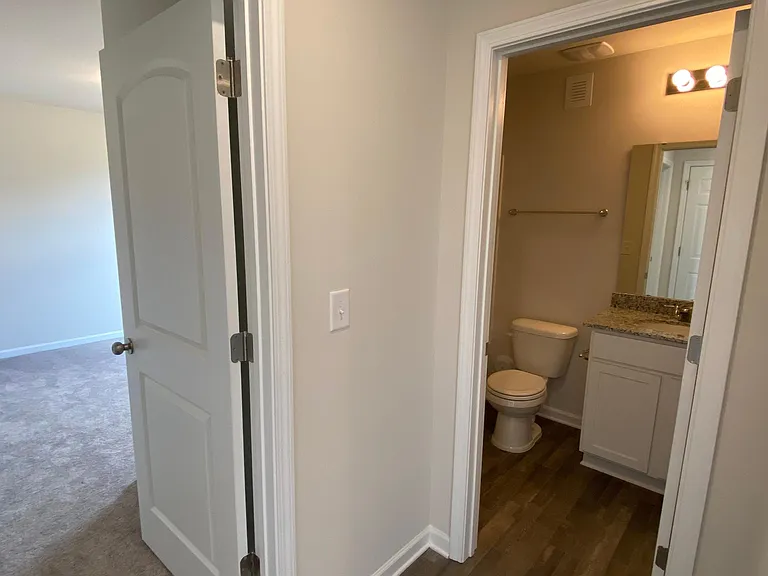1542 Catskill Way — Photo 9