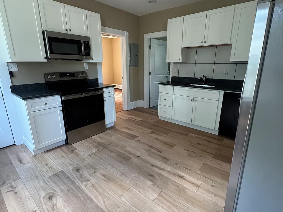 130-132 Cedar St #2