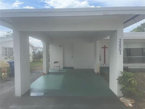 5th image of 2601 NW 16th Court