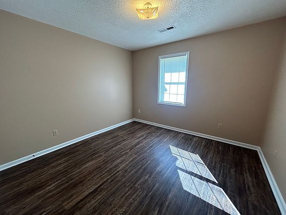 5th image of 1158 S Washington Ave #0